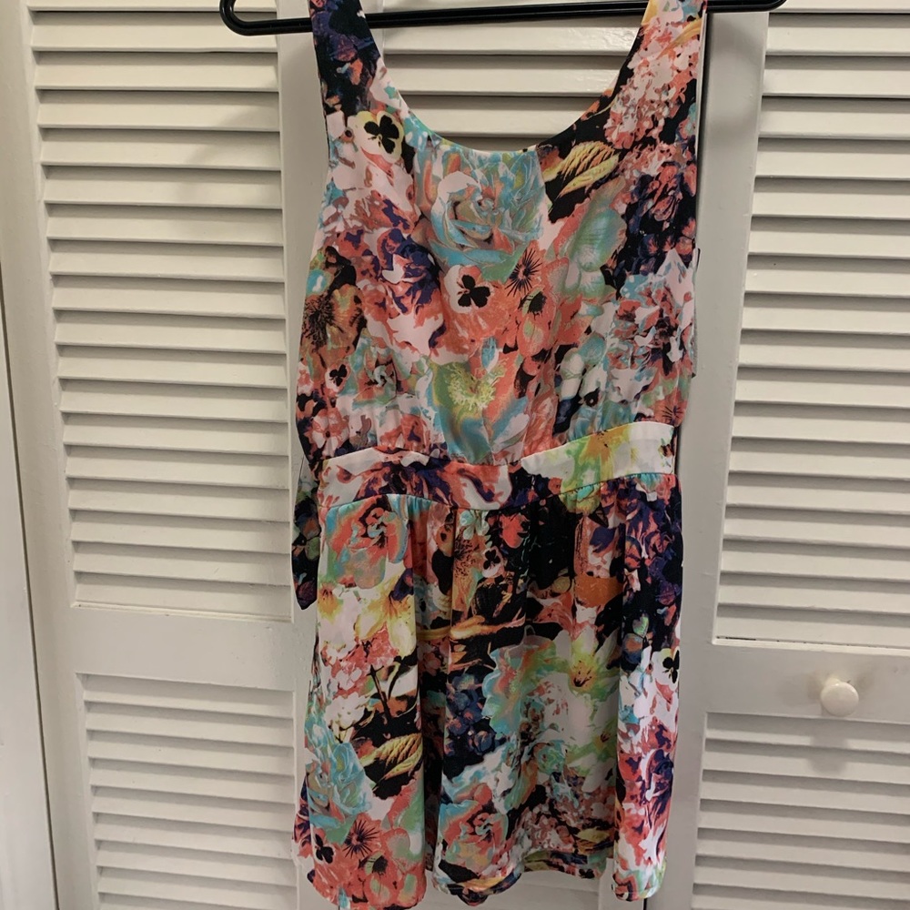 Romper! Beautiful colorful open back romper!